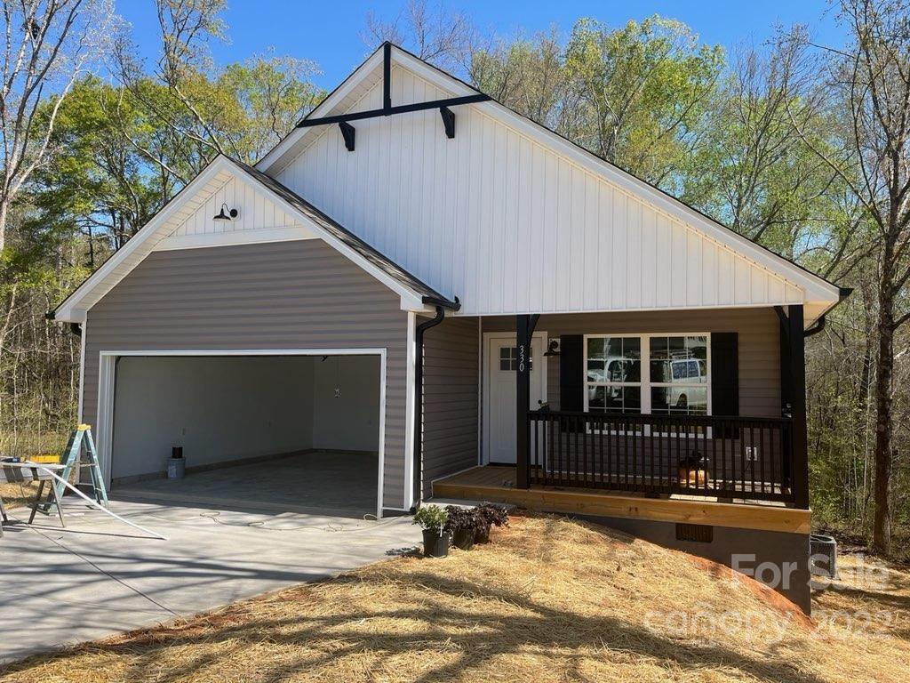 330 Eagle Creek Road Clover, SC 29710 - Photo 1 of 40 Gallery Image 1