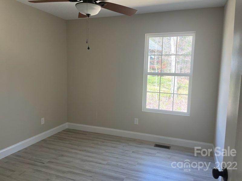 330 Eagle Creek Road Clover, SC 29710 - Photo 11 of 40 Gallery Image 11