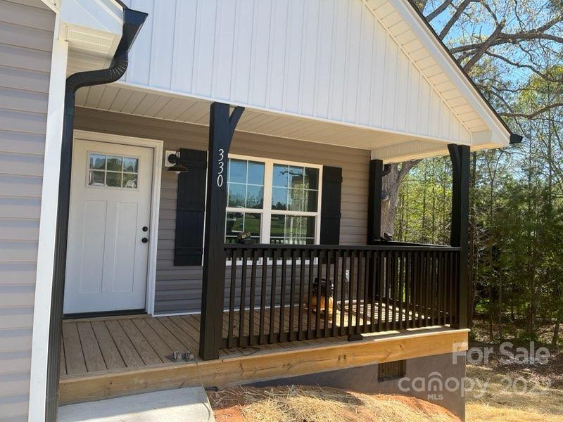 330 Eagle Creek Road Clover, SC 29710 - Photo 3 of 40 Gallery Image 3