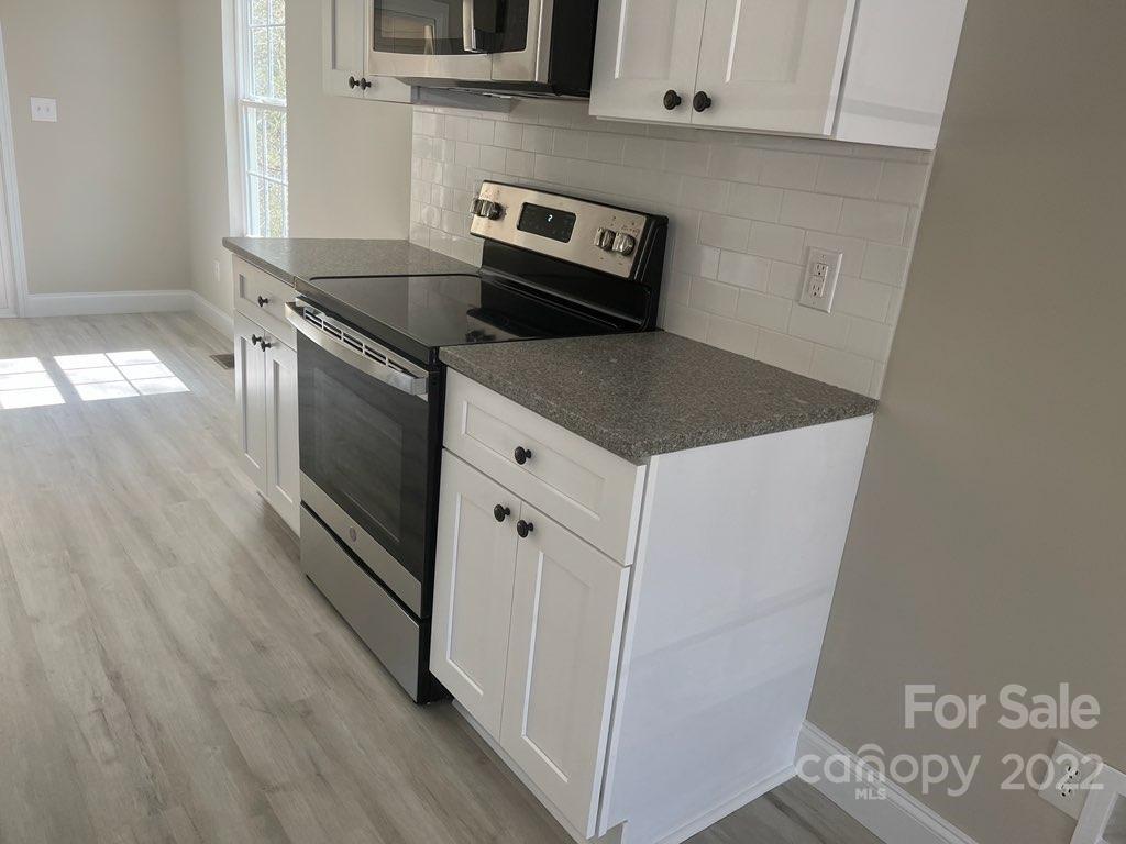 330 Eagle Creek Road Clover, SC 29710 - Photo 6 of 40 Gallery Image 6