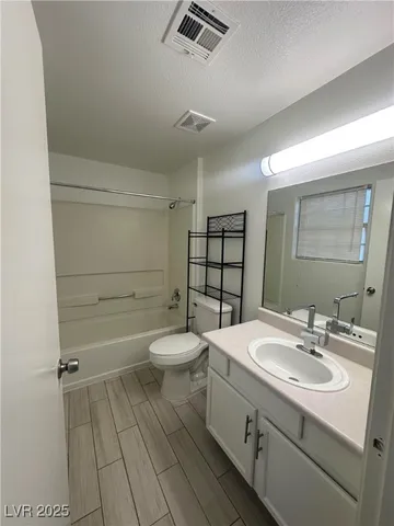 $1,563 | 1956 Vista Malaga Street, Unit 102, Las Vegas, NV 89106