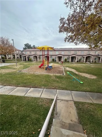 $1,563 | 1956 Vista Malaga Street, Unit 102, Las Vegas, NV 89106