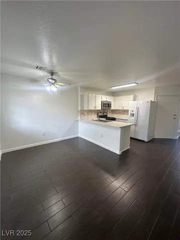 $1,563 | 1956 Vista Malaga Street, Unit 102, Las Vegas, NV 89106