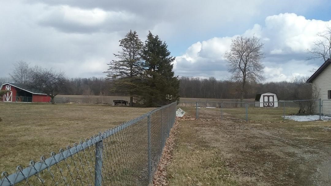 9282 North Bray Road Clio, MI 48420 - Photo 3 of 16 21450578-2.JPG