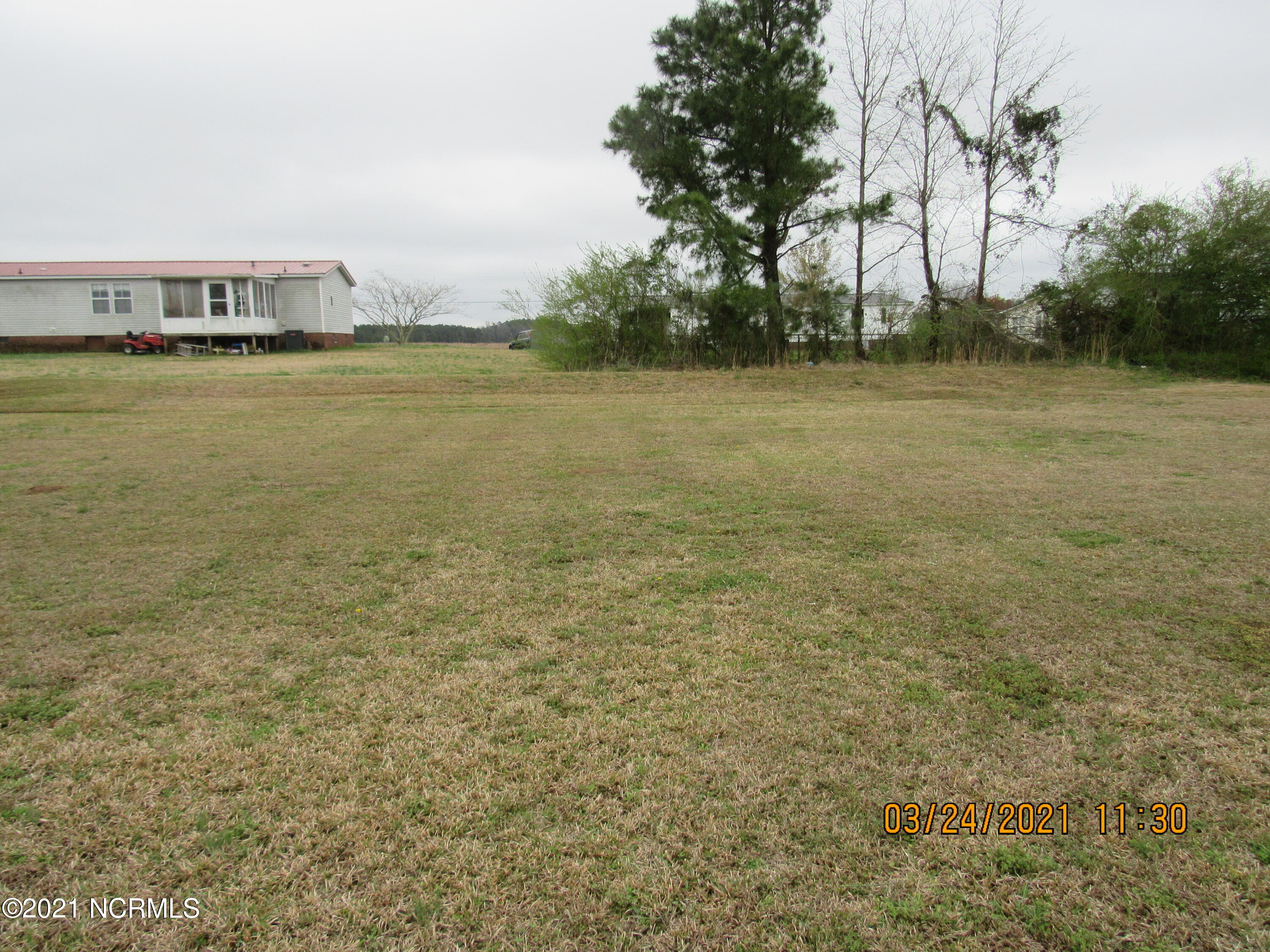 124 Annie Road Richlands, NC 28574 - Photo 22 of 22 IMG_2452