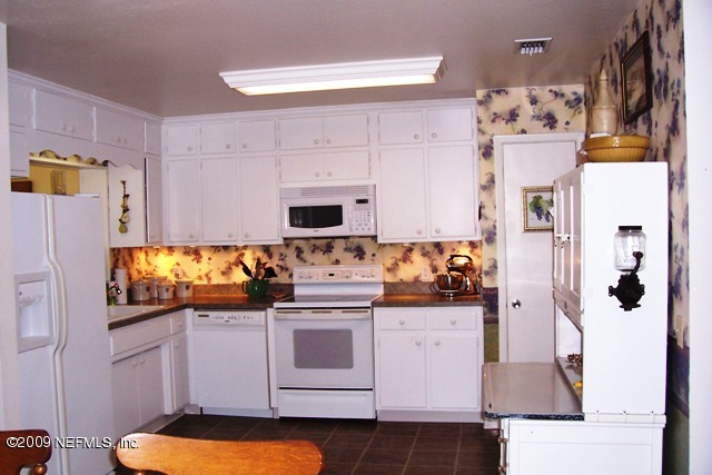 3639 Jones Road Jacksonville, FL 32220 - Photo 8 of 20 Appliances Convey, New Wiring