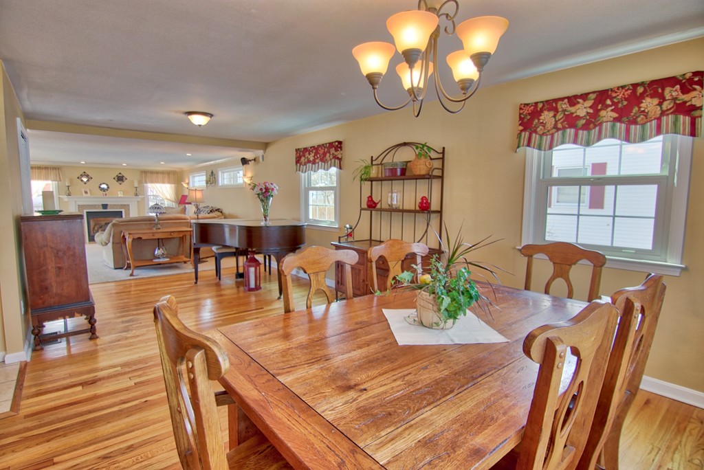 109 Mildred Avenue Springfield, MA 01104 - Photo 3 of 18 Gallery Image 3