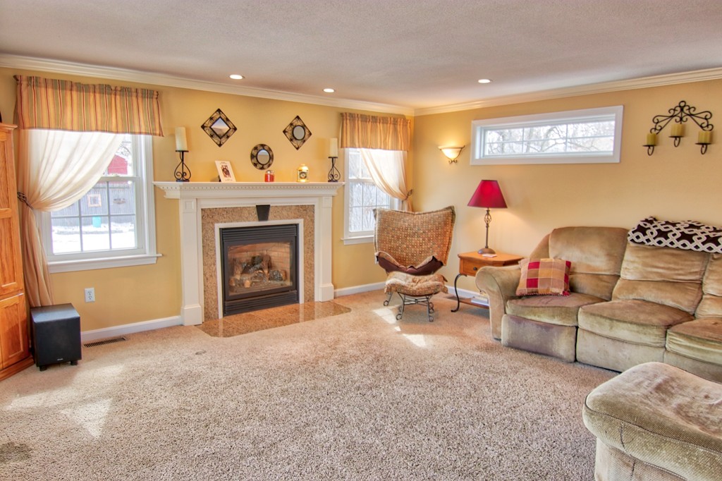 109 Mildred Avenue Springfield, MA 01104 - Photo 4 of 18 Gallery Image 4
