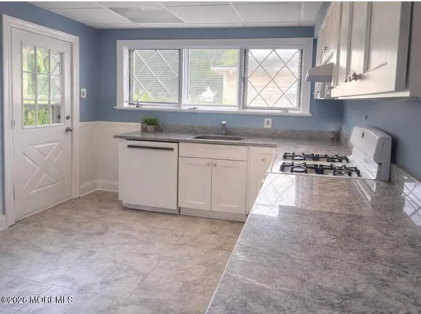 $3,100 | 50 John Street, Red Bank, NJ 07701