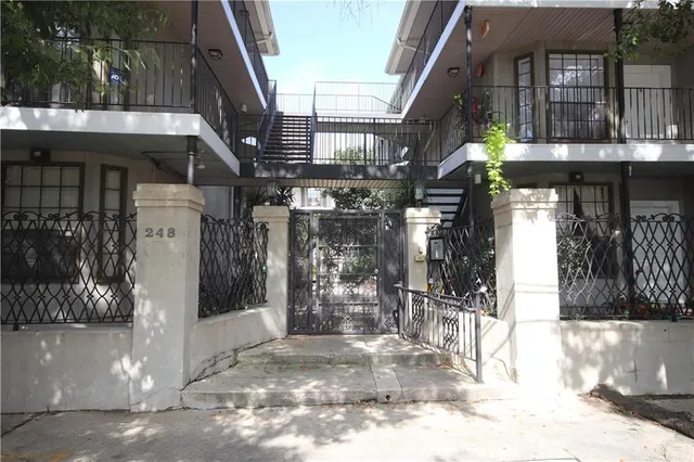 $1,750 | 248 Cherokee Street, Unit 19, New Orleans, LA 70118