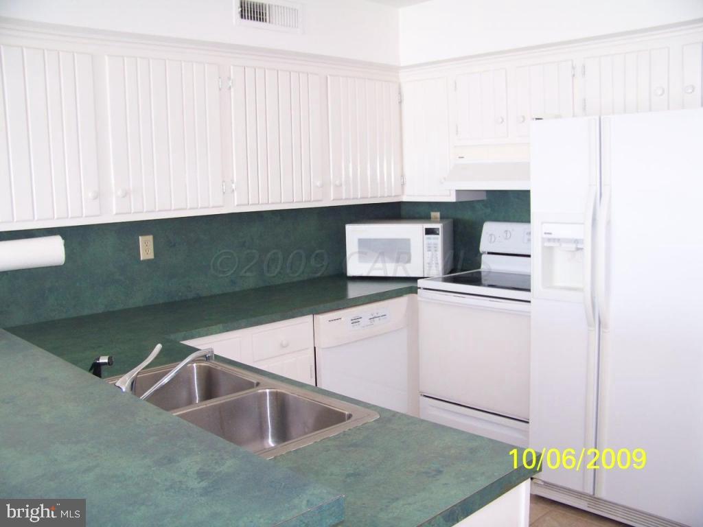 717 Rusty Anchor Road, Unit 3 Ocean City, MD 21842 - Photo 6 of 8 Gallery Image 6