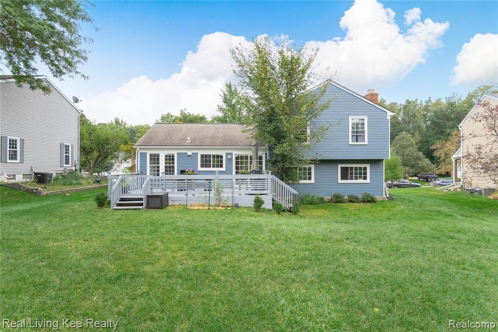 2260 North Fairview Lane Rochester Hills, MI 48306 - Photo 34 of 38