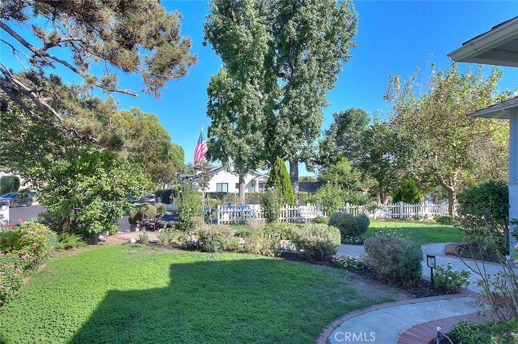 537 Jamestown Road Burbank, CA 91504 - Photo 60 of 75 Gallery Image 60