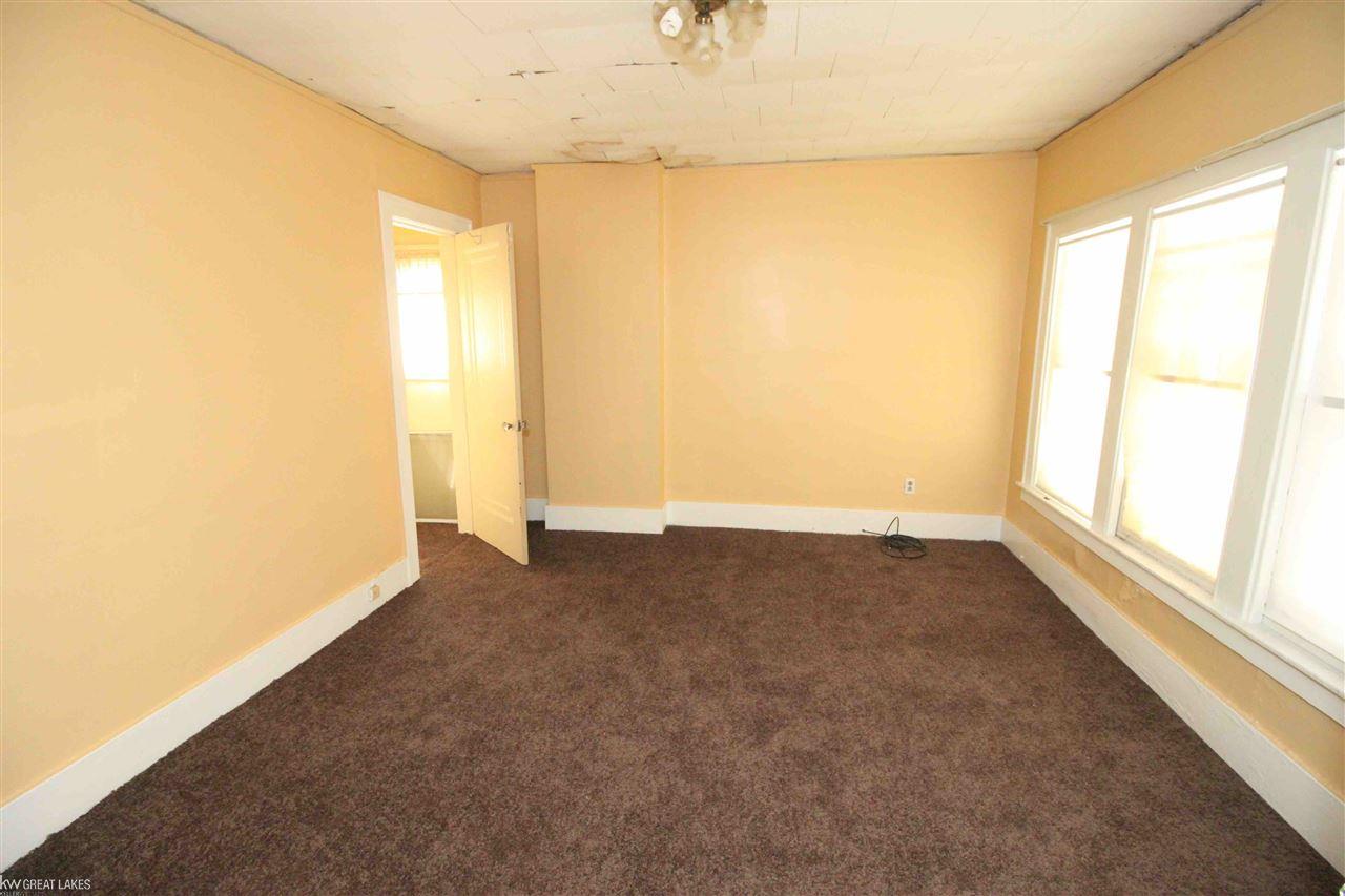 3492 Devonshire Road Detroit, MI 48224 - Photo 36 of 45 50027655-36.JPG