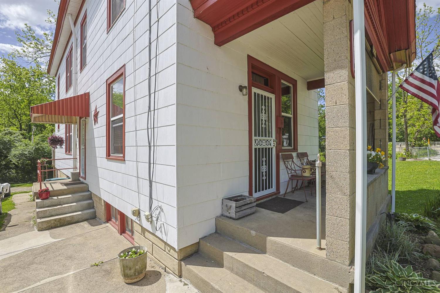 1915 West Fork Road Cincinnati, OH 45223 - Photo 4 of 46