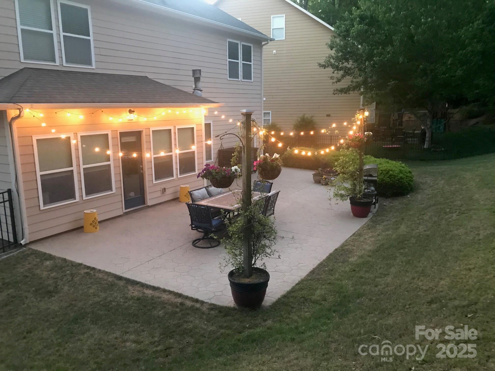 985 Angelica Lane Tega Cay, SC 29708 - Photo 38 of 47 a living room with patio