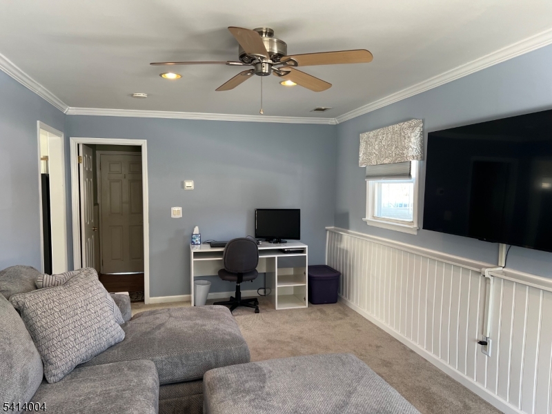 385 Colonial Avenue Union, NJ 07083 - Photo 16 of 27