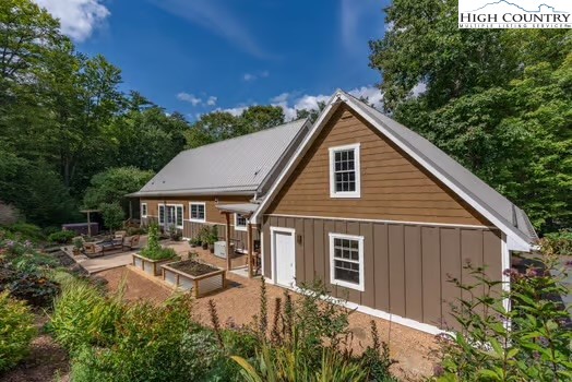 124 Trillium Cove Boone, NC 28607 - Photo 2 of 50