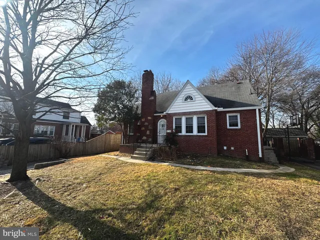 $4,600 | 626 South Irving Street, Arlington, VA 22204