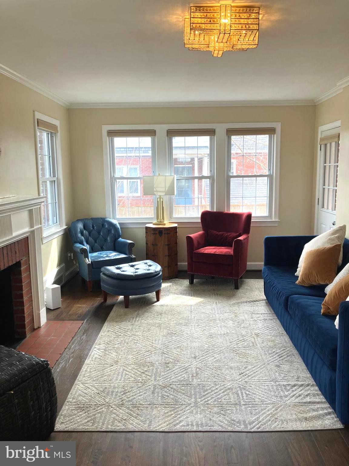 626 South Irving Street Arlington, VA 22204 - Photo 7 of 28 a living room with furniture rug and window