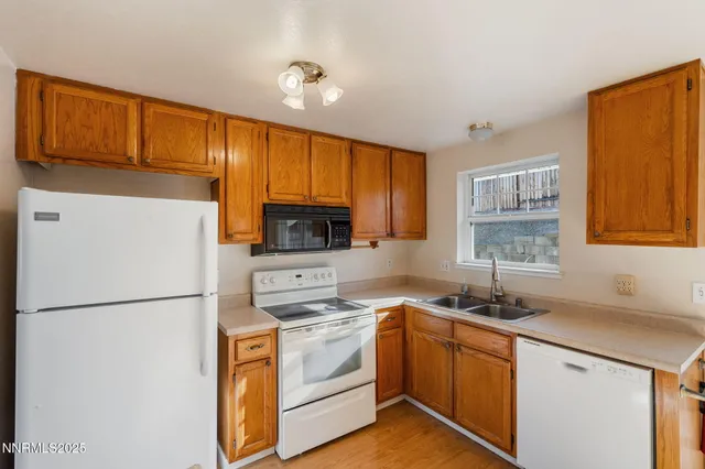 $380,000 | 8696 Red Baron Boulevard, Reno, NV 89506