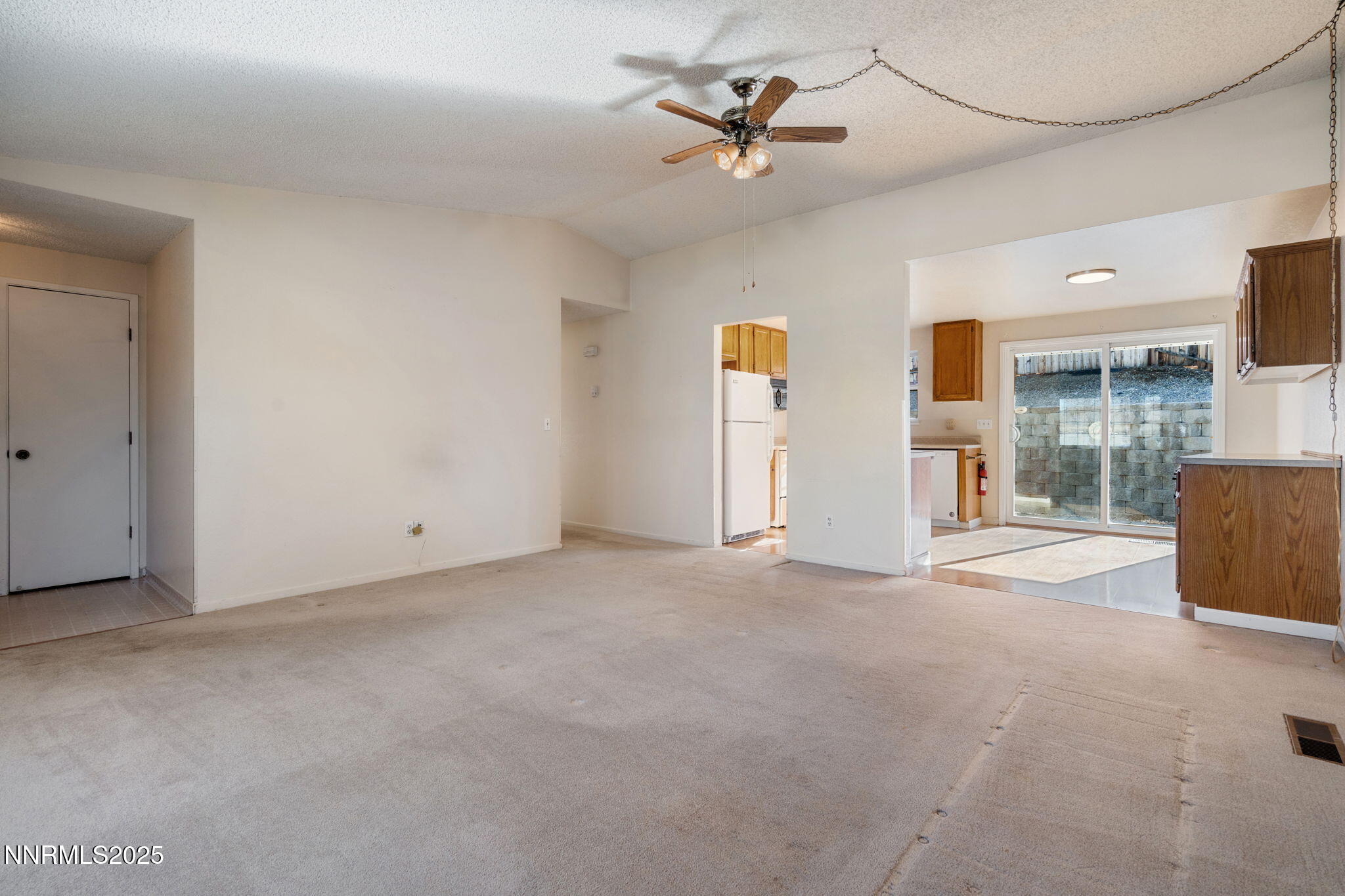 8696 Red Baron Boulevard Reno, NV 89506 - Photo 8 of 28 11-web-or-mls-DSC07250