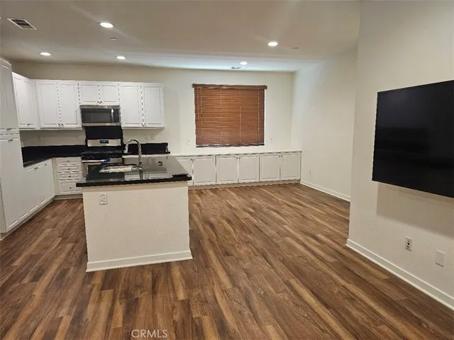 $3,900 | 371 North Bellarose Way, Anaheim, CA 92805