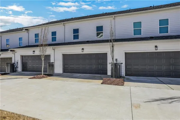 $2,900 | 1954 Sanford Drive, Atlanta, GA 30318