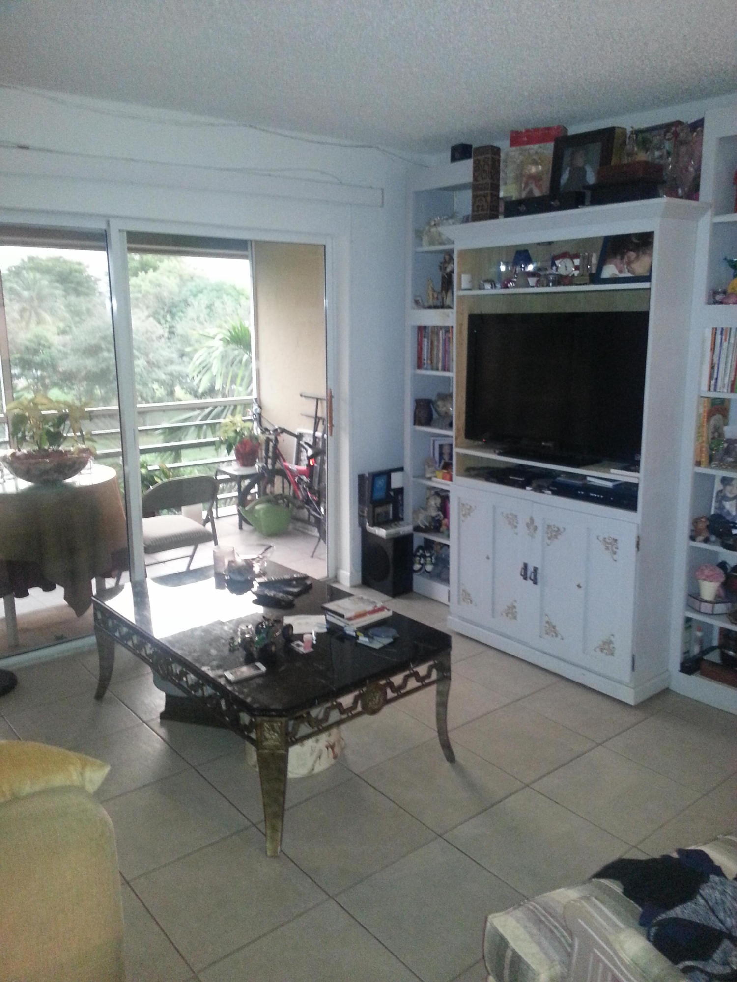 120 Sparrow Drive, Unit 302 Royal Palm Beach, FL 33411 - Photo 2 of 11 Living Room