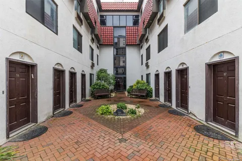 $639,000 | 425 Shore Road, Unit 2B, Long Beach, NY 11561