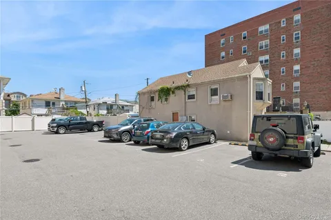 $639,000 | 425 Shore Road, Unit 2B, Long Beach, NY 11561