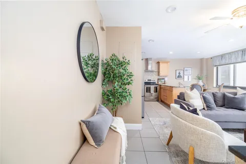 $639,000 | 425 Shore Road, Unit 2B, Long Beach, NY 11561