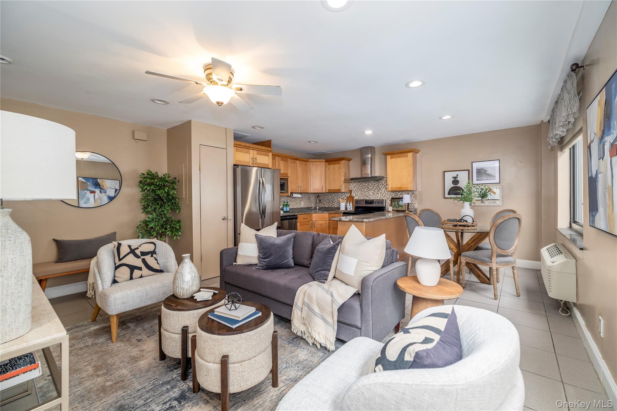 425 Shore Road, Unit 2B Long Beach, NY 11561 - Photo 8 of 26