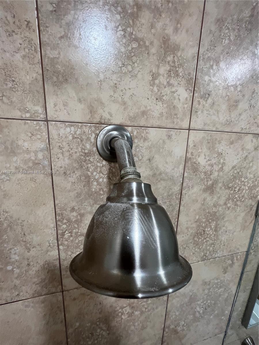 620 Jefferson Avenue, Unit 2 Miami Beach, FL 33139 - Photo 16 of 24