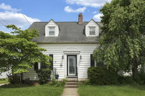 $214,900 | 917 East 5th Avenue, Lancaster, OH 43130