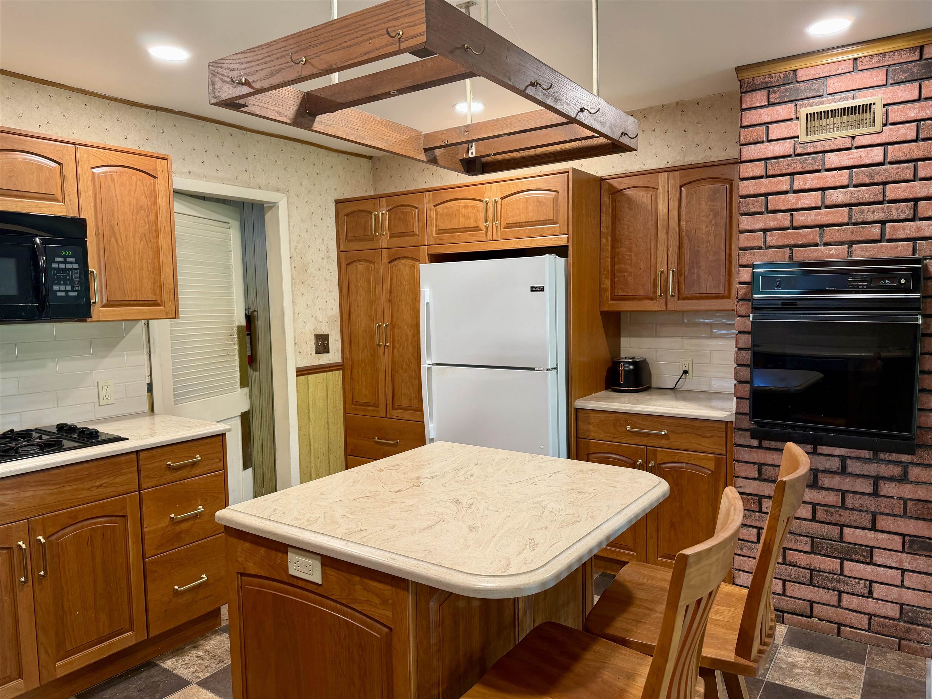 1400 Wetters Road Kawkawlin, MI 48631 - Photo 12 of 31