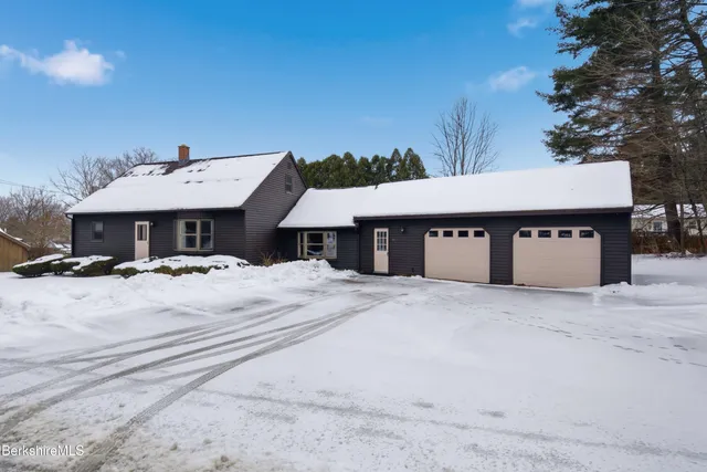 $549,000 | 11 Opeechee Street, Lanesborough, MA 01237