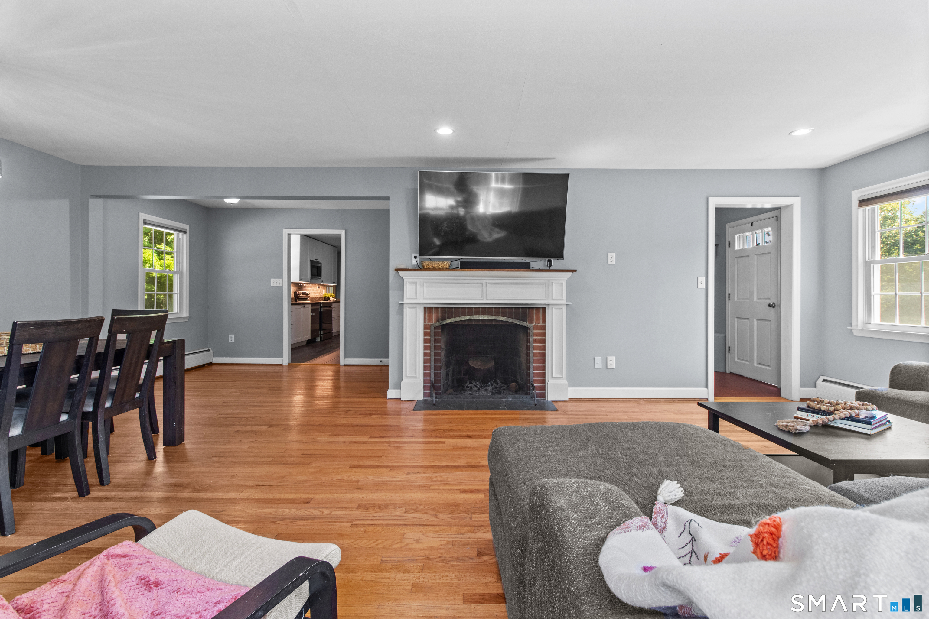 24 Maple Edge Drive Bloomfield, CT 06002 - Photo 6 of 27
