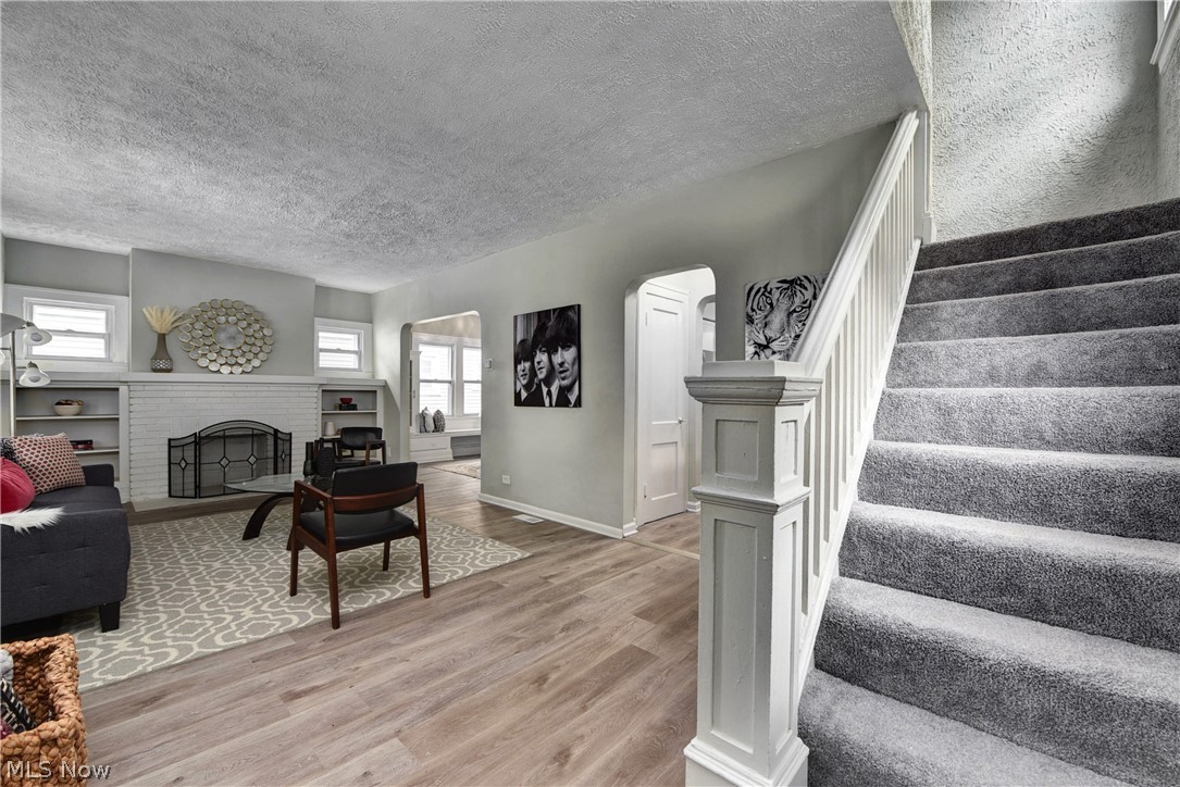 3808 Summit Park Road Cleveland Heights, OH 44121 - Photo 6 of 27