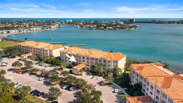 $489,000 | 21 Harbour Isle Drive West, Unit 203, Fort Pierce, FL 34949