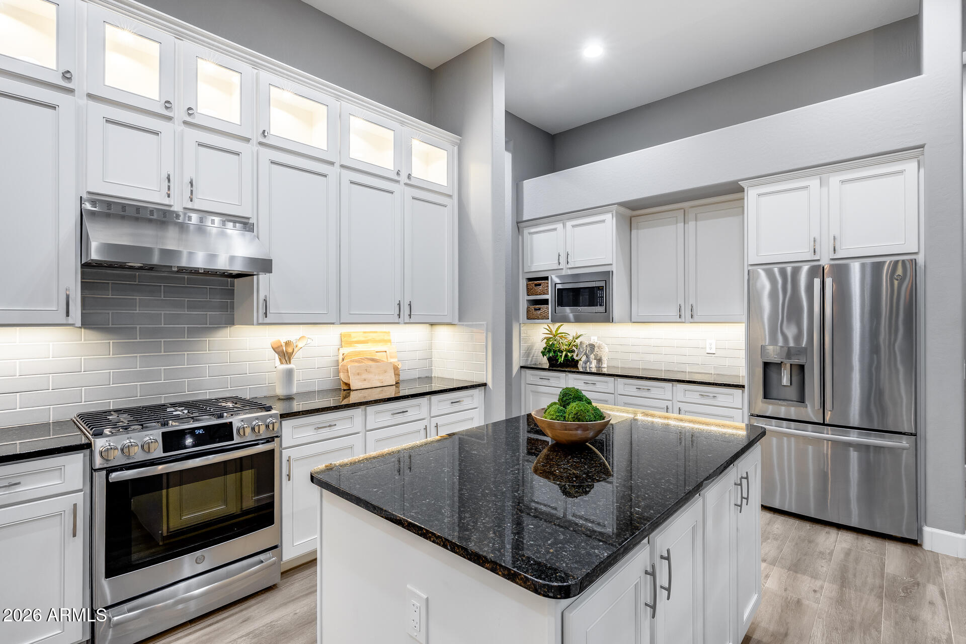 9187 West Bajada Road Peoria, AZ 85383 - Photo 43 of 100 44