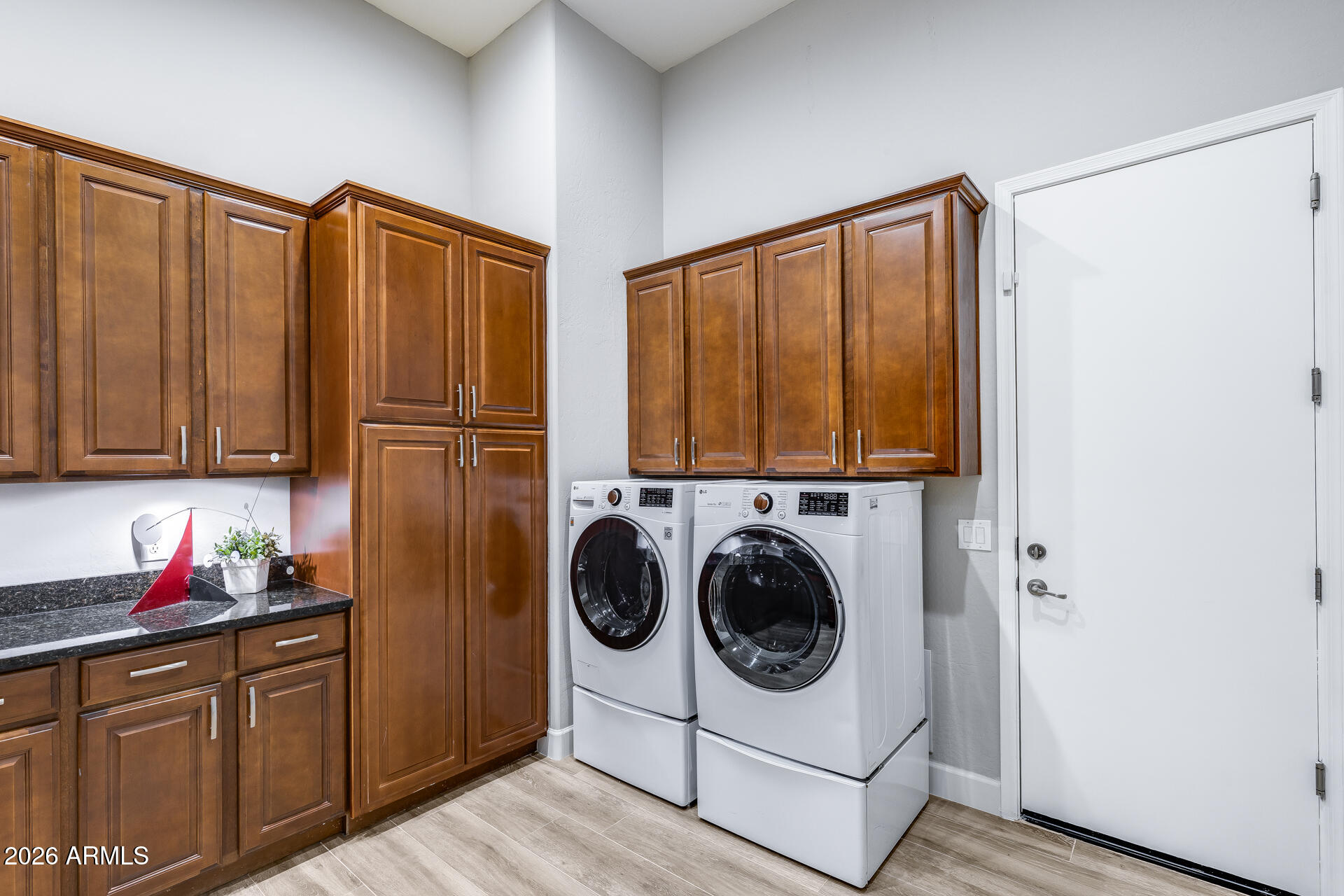 9187 West Bajada Road Peoria, AZ 85383 - Photo 51 of 100 52