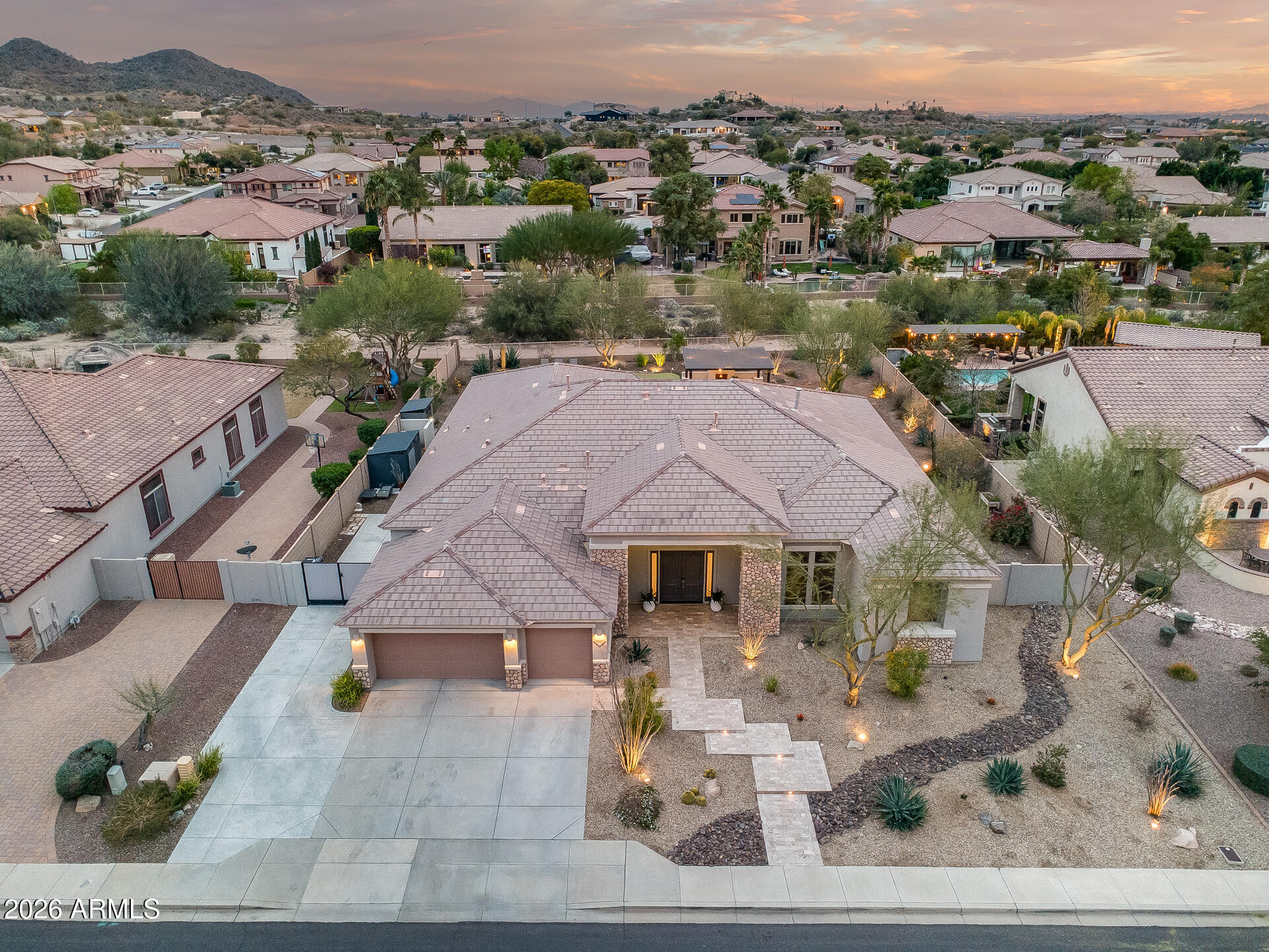 9187 West Bajada Road Peoria, AZ 85383 - Photo 8 of 100 3