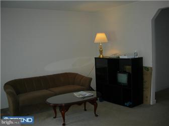 37 Brookside Road Glenside, PA 19038 - Photo 8 of 12 Gallery Image 8