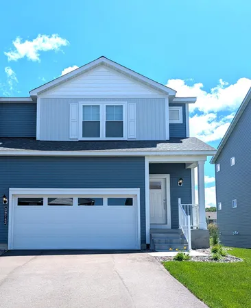 $339,900 | 39743 Fallbrook Avenue, North Branch, MN 55056