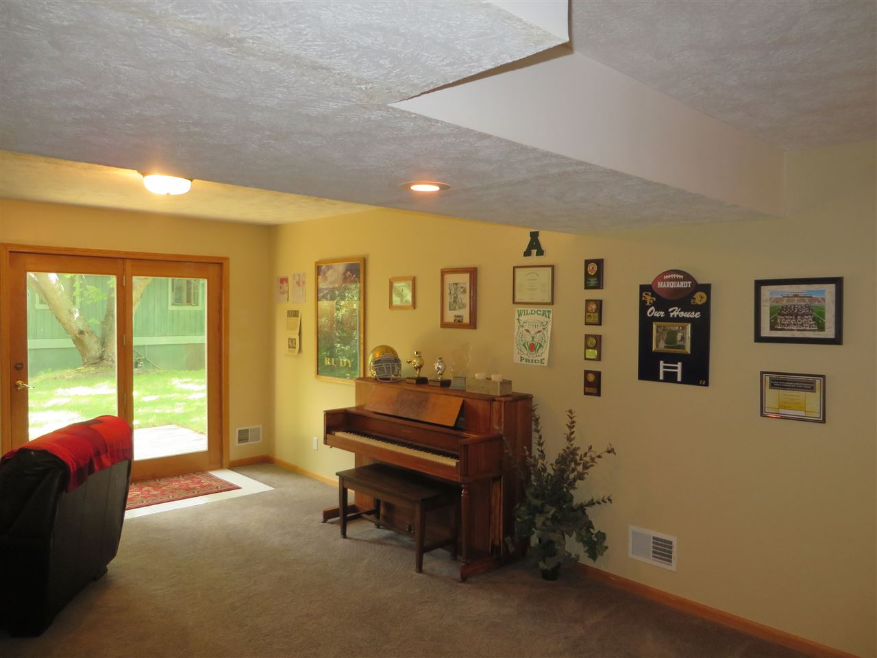 2677 Blue Ridge Lane Traverse City, MI 49685 - Photo 34 of 52 1822396-35.JPG