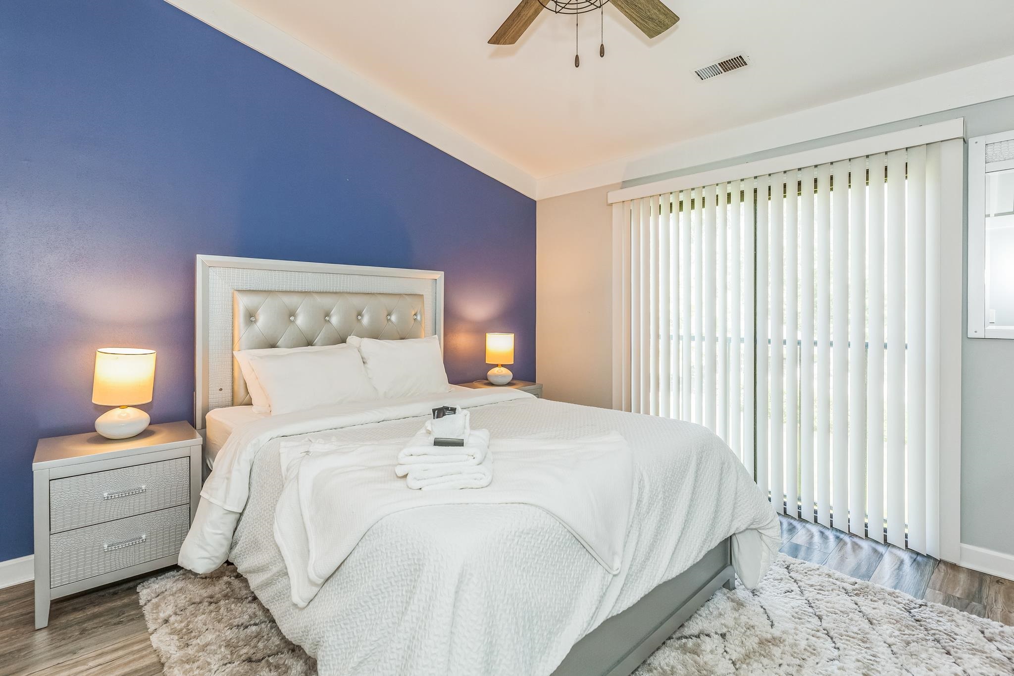 33 Abbey Villa Circle, Unit F Fontana, WI 53125 - Photo 9 of 16