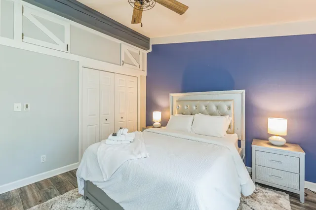 $599,000 | 33 Abbey Villa, Unit F, Fontana, WI 53125