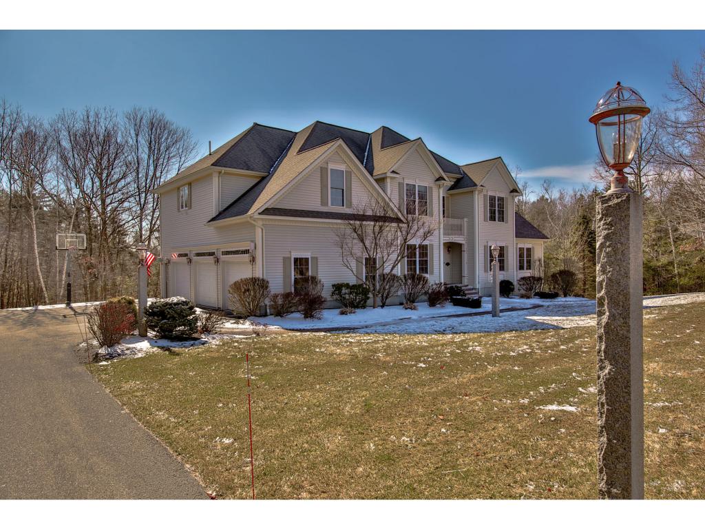4 Yorkshire Road Windham, NH 03087 - Photo 2 of 31