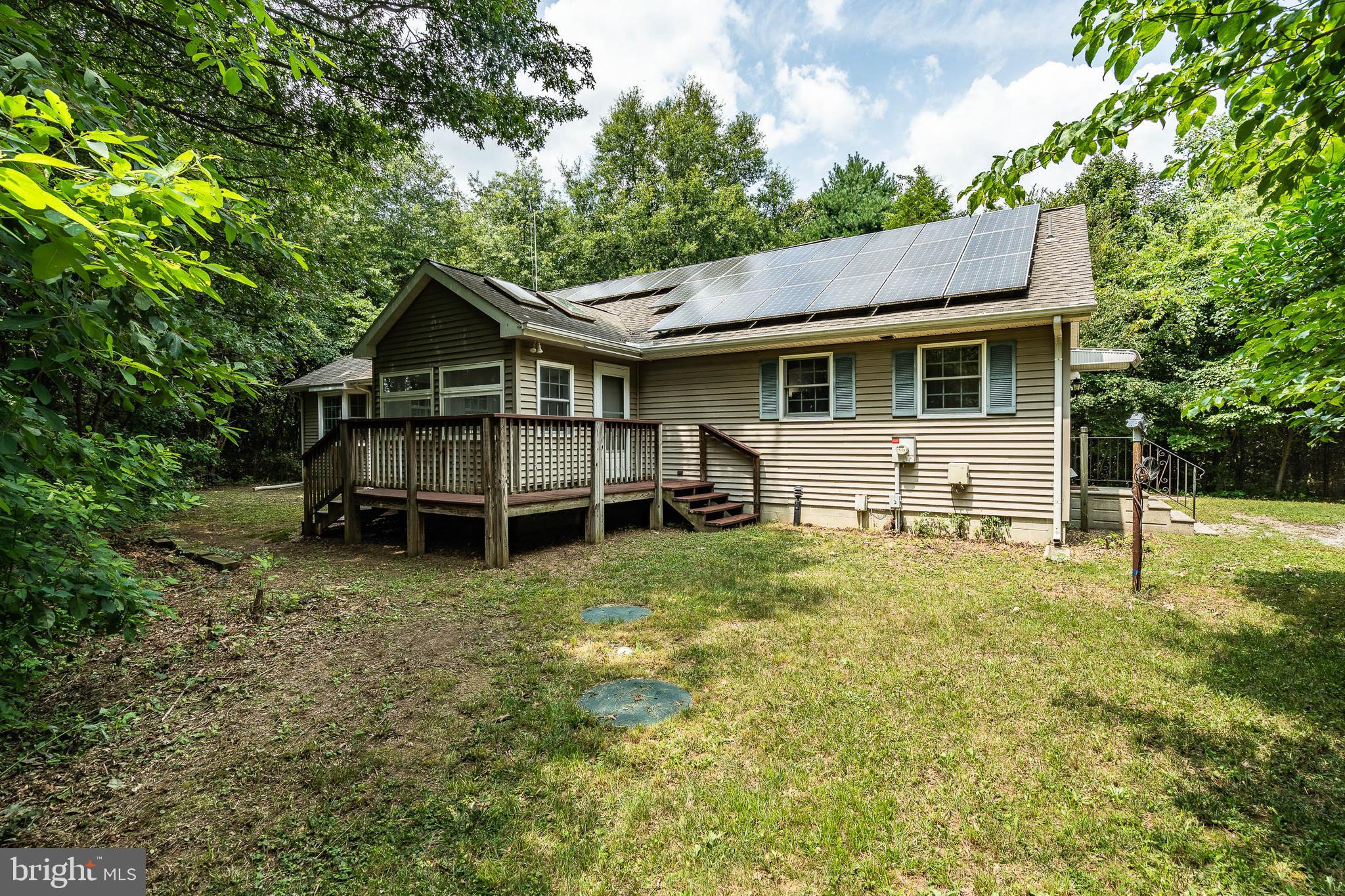 2114 Fast Landing Road Dover, DE 19901 - Photo 4 of 37 Rear deck, perfect for entertaining and relaxing!